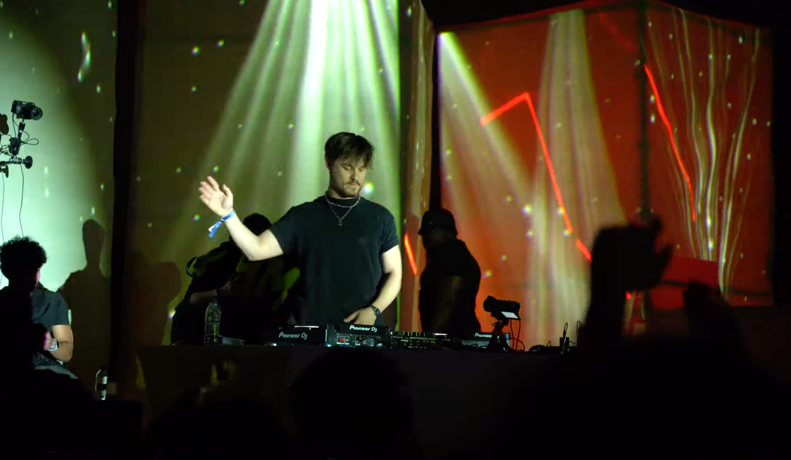 Load video: RDLF - Live Set @ Freaks Of Nature 2022