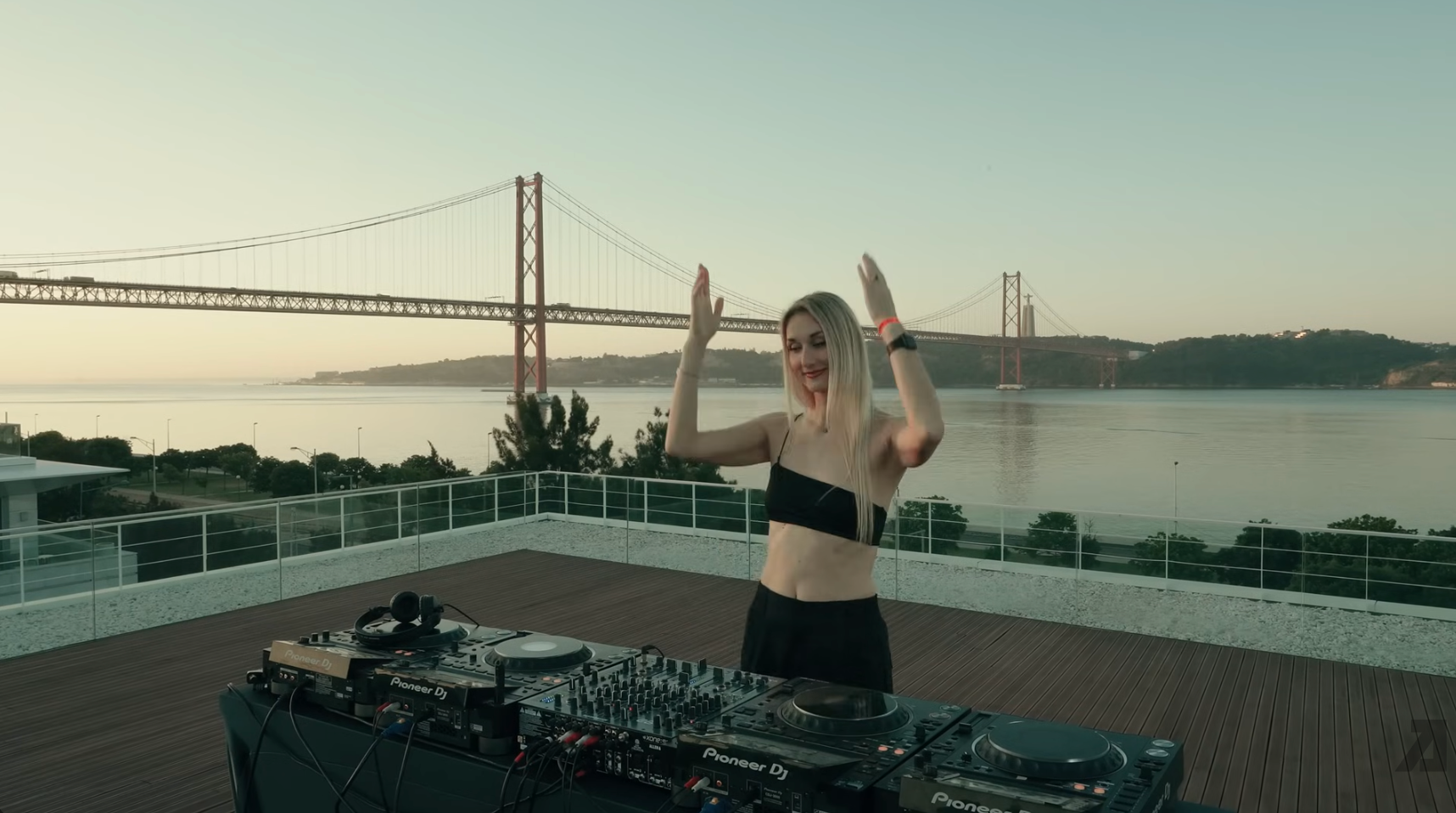 Load video: Tao Andra Live from Hyatt Regency Lisbon | Sunrise Techno Set