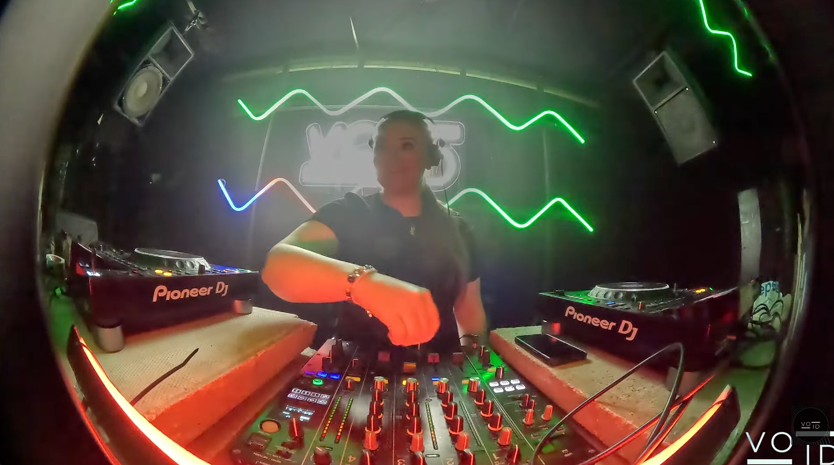 Load video: TORIAH @ VOID LIVERPOOL :: HYPERTECHNO :: 13/05/2025