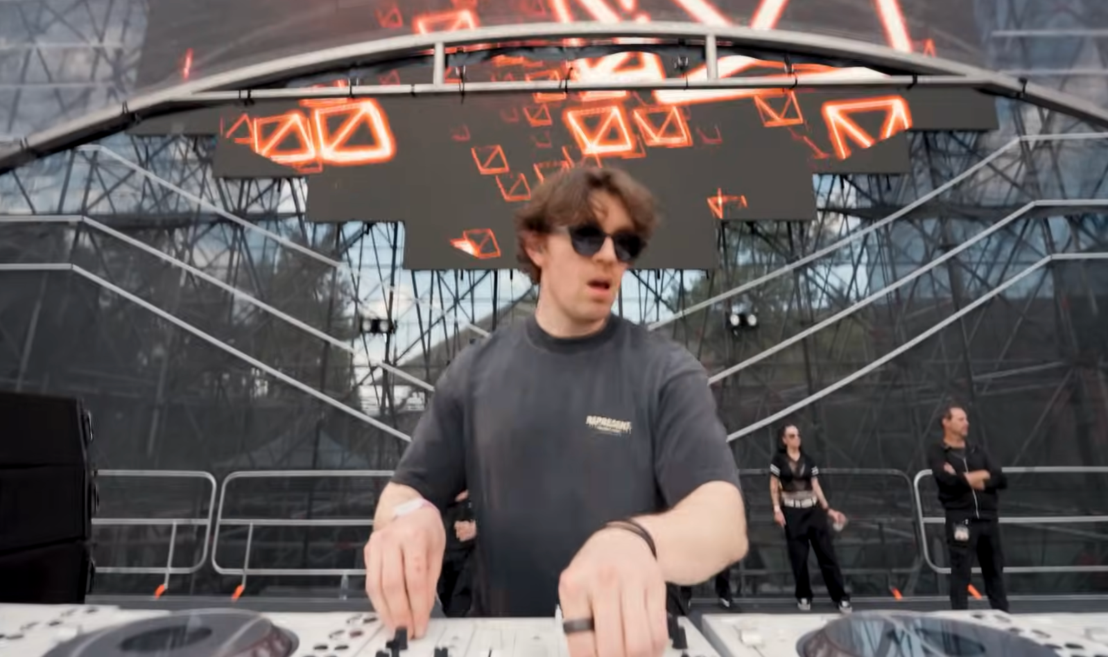 Load video: Taylor Torrence LIVE @ EDC Mexico 2025 (Hard Trance &amp; Techno - Full Set 4k)